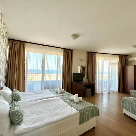 Sea View Otel 2*