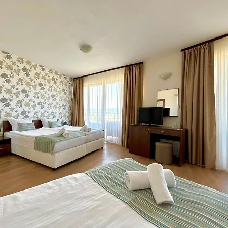 Otel Sea View 2*