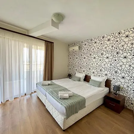Sea View Otel 2*