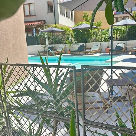 מלון Sea View